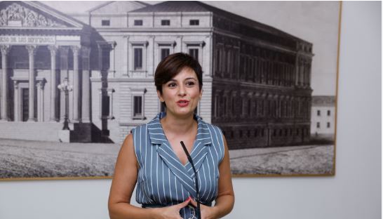 Isabel Rodríguez: «Si hay que prohibir los pisos turísticos, prohibiremos; si basta con limitar, limitaremos»