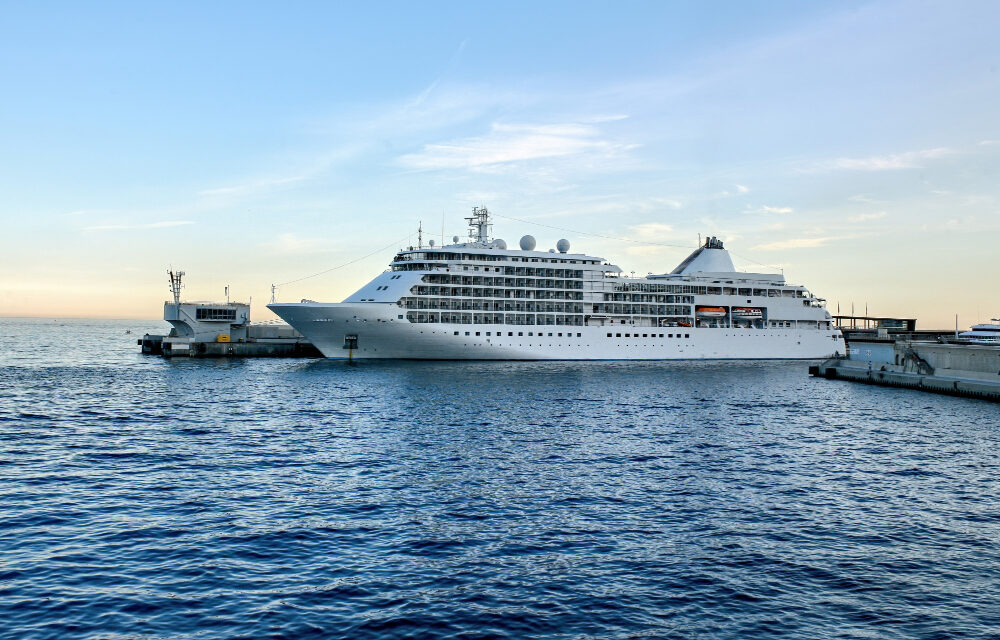 Alarma en alta mar por el incendio de un ferry con 350 pasajeros que cubría el trayecto Valencia-Palma