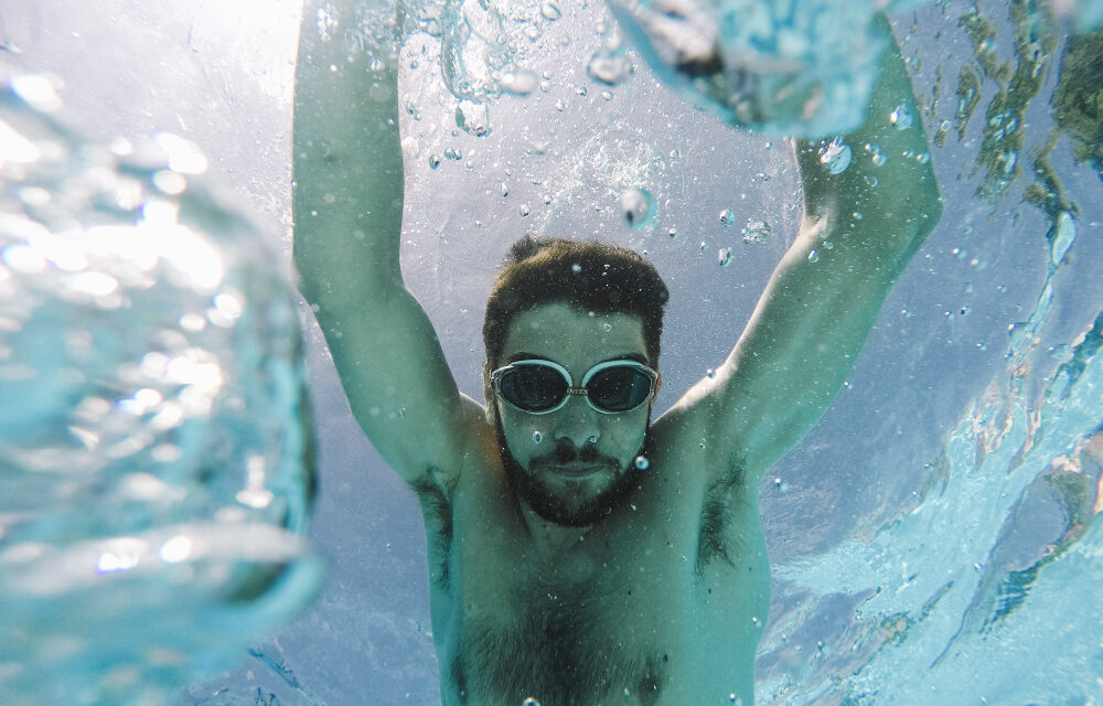 Cinco bañistas electrocutados tras una descarga eléctrica en una piscina de Indiana